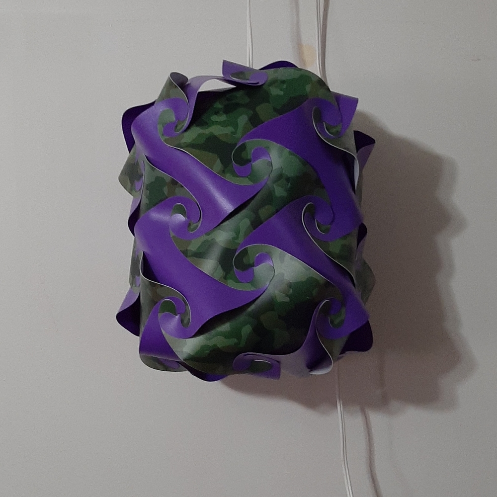 Girls camo light